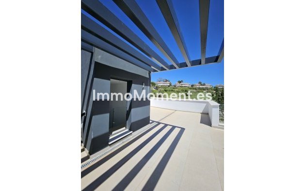 Resale - Detached villa - Estepona - Atalaya