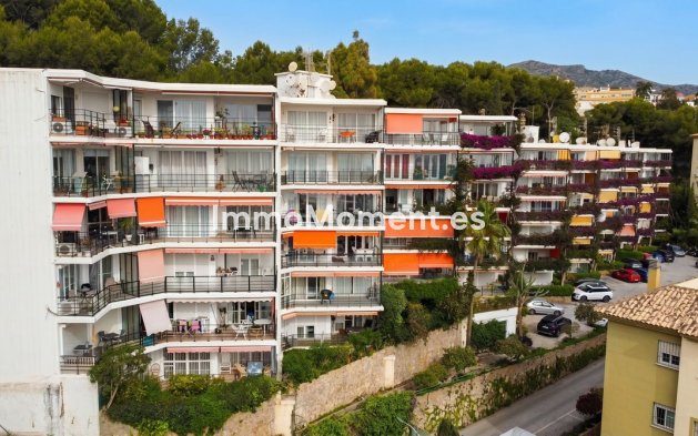Resale - Apartment - Torremolinos - La Carihuela