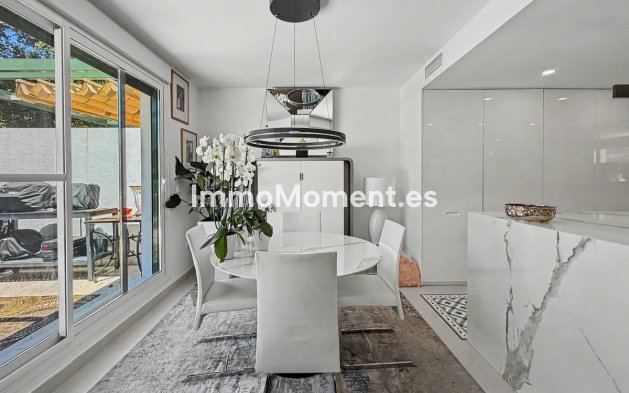 Resale - Apartment - Sotogrande