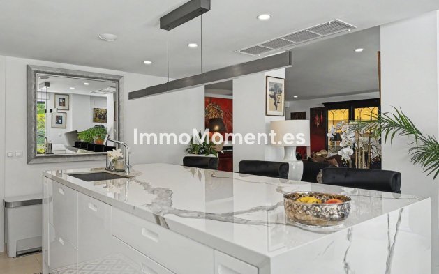 Resale - Apartment - Sotogrande