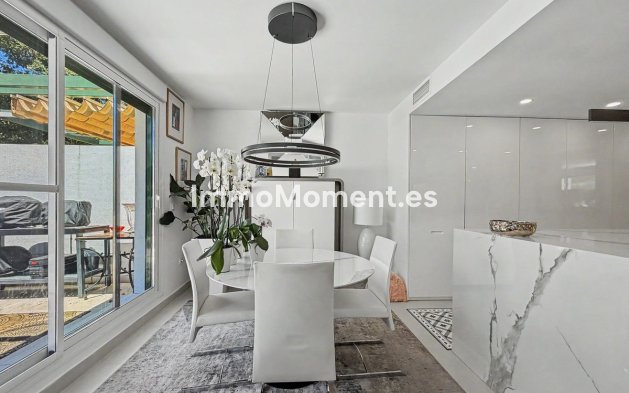 Resale - Apartment - Sotogrande