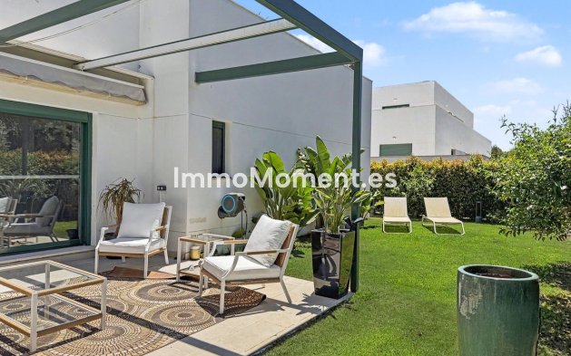 Resale - Apartment - Sotogrande