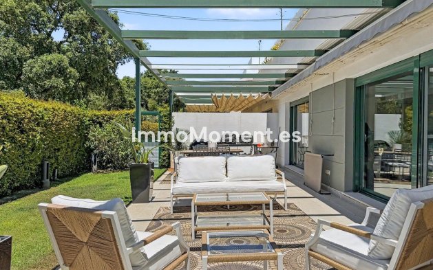Resale - Apartment - Sotogrande