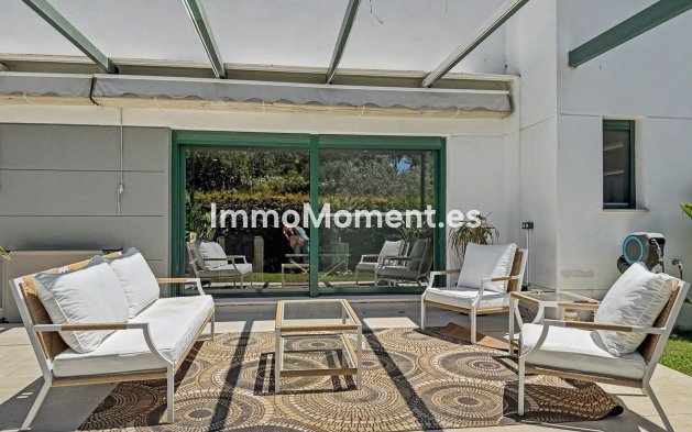 Resale - Apartment - Sotogrande