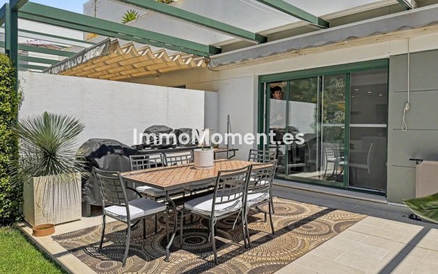Resale - Apartment - Sotogrande