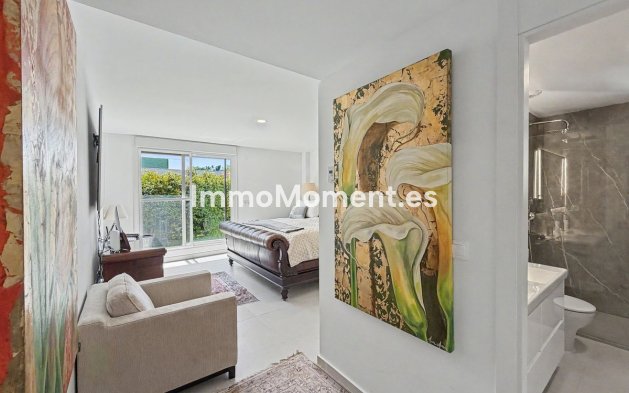 Resale - Apartment - Sotogrande
