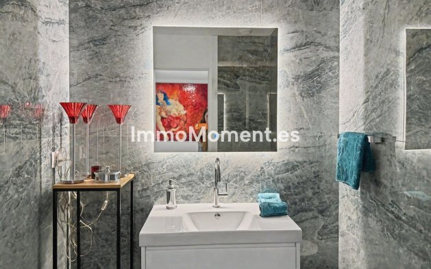 Resale - Apartment - Sotogrande