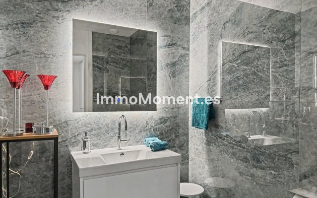 Resale - Apartment - Sotogrande