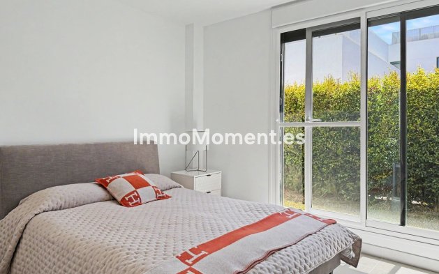 Resale - Apartment - Sotogrande