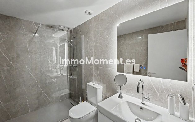 Resale - Apartment - Sotogrande