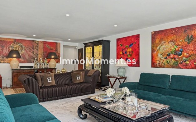 Resale - Apartment - Sotogrande