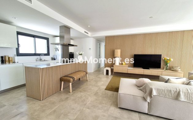 Wiederverkauf - Wohnung - Estepona  - Estepona Centro