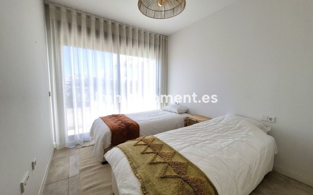 Wiederverkauf - Wohnung - Estepona  - Estepona Centro