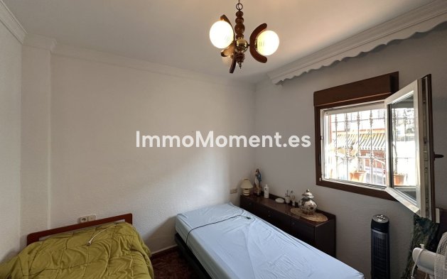 Reventa - Villa independiente - Málaga - Málaga Centro