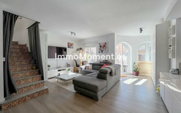 Resale - Detached villa - Orihuela - Villamartín