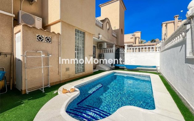 Resale - Detached villa - Orihuela - Villamartín