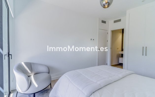 Wiederverkauf - Freistehende Villa - Estepona  - Estepona Centro