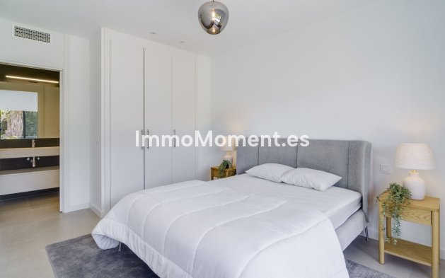 Wiederverkauf - Freistehende Villa - Estepona  - Estepona Centro