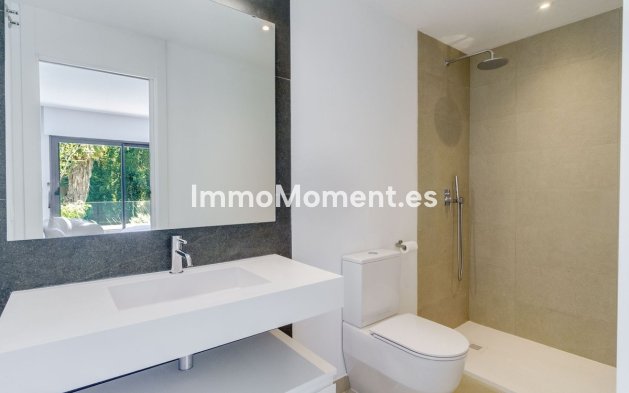 Wiederverkauf - Freistehende Villa - Estepona  - Estepona Centro