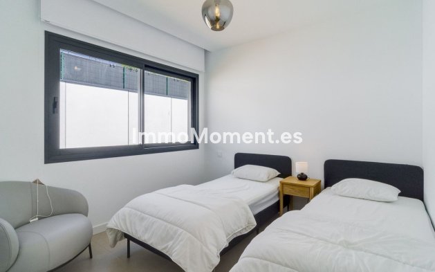 Wiederverkauf - Freistehende Villa - Estepona  - Estepona Centro