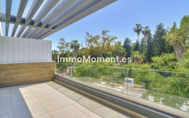 Wiederverkauf - Freistehende Villa - Estepona  - Estepona Centro