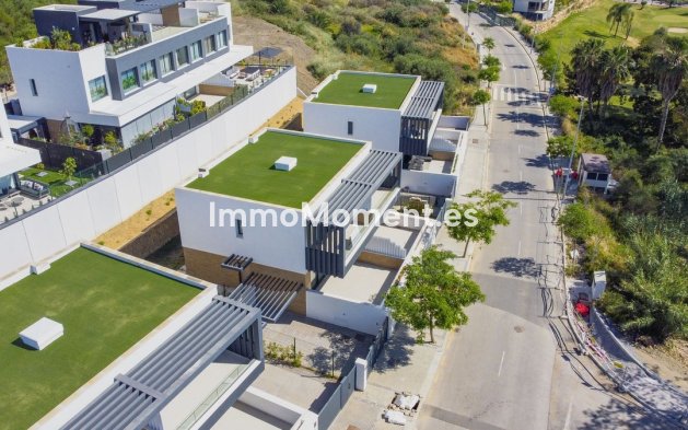 Wiederverkauf - Freistehende Villa - Estepona  - Estepona Centro