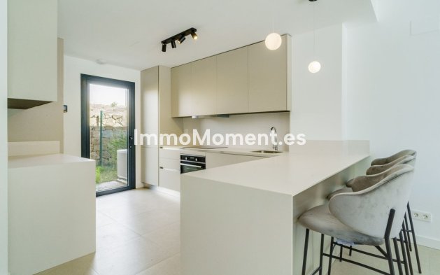 Wiederverkauf - Freistehende Villa - Estepona  - Estepona Centro