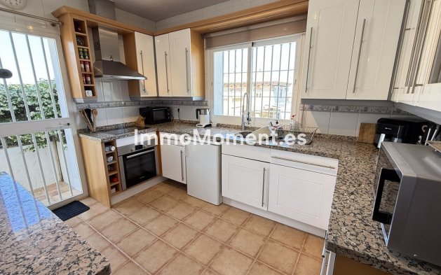 Bestaande woning - Vrijstaande villa - Binnenland  - Coín