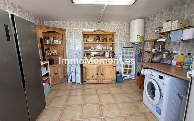 Bestaande woning - Vrijstaande villa - Binnenland  - Coín