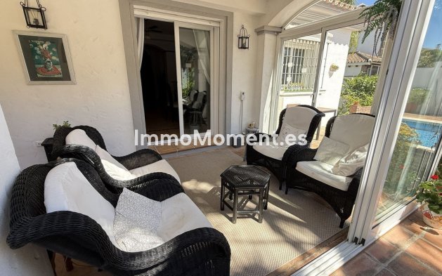 Bestaande woning - Vrijstaande villa - Binnenland  - Coín