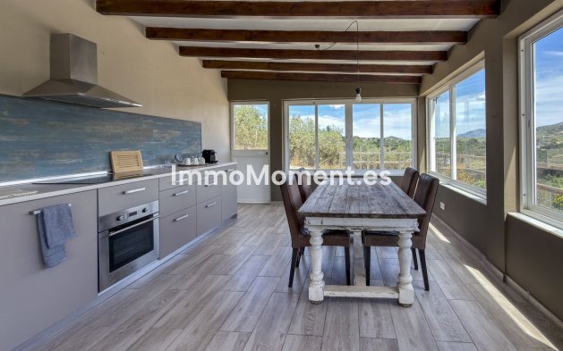 Reventa - Casa de campo - Interior  - Monda