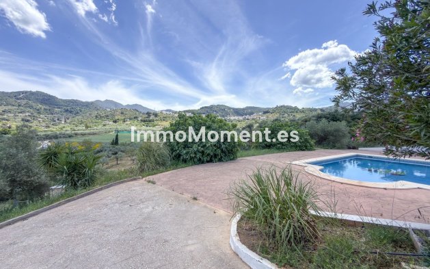 Reventa - Casa de campo - Interior  - Monda