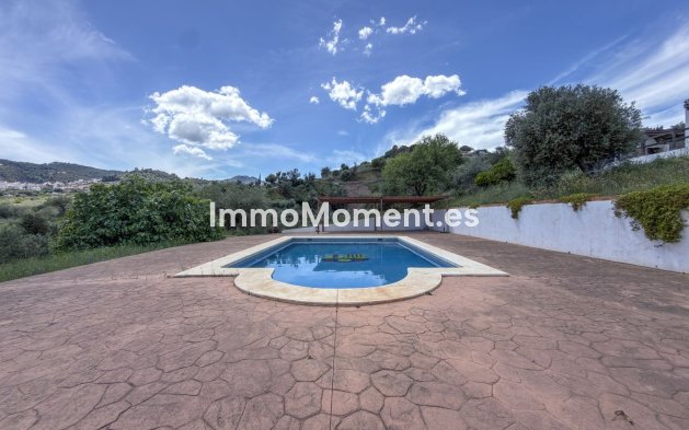 Reventa - Casa de campo - Interior  - Monda
