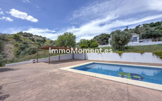 Reventa - Casa de campo - Interior  - Monda