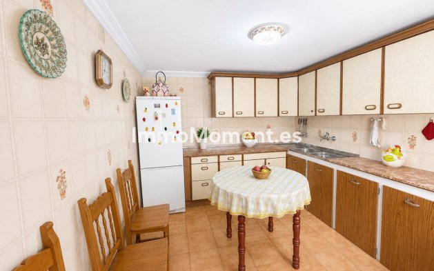 Wiederverkauf - Freistehende Villa - Casares - Casares Centro