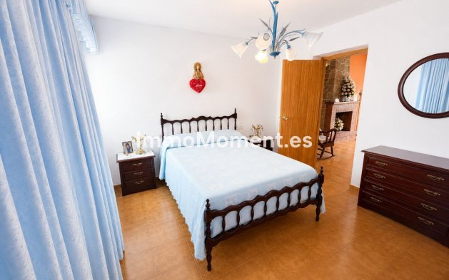 Wiederverkauf - Freistehende Villa - Casares - Casares Centro