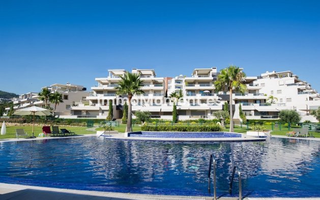 Resale - Apartment - Benahavís - Los Arqueros