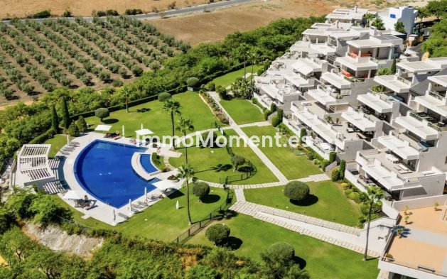 Resale - Apartment - Benahavís - Los Arqueros
