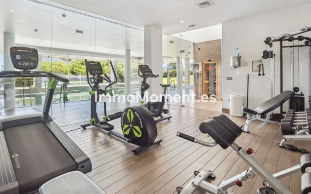 Resale - Apartment - Benahavís - Los Arqueros