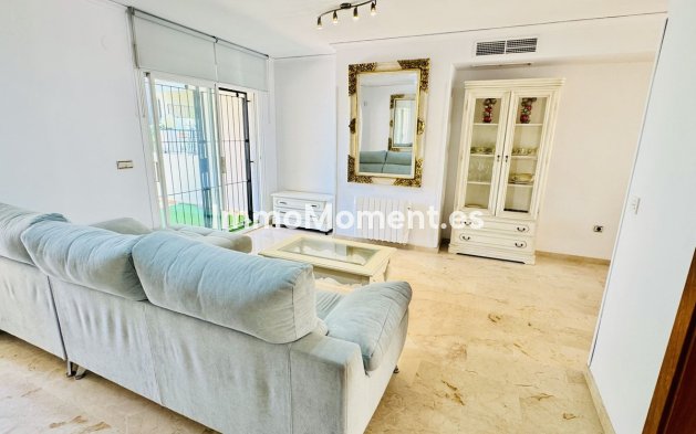 Resale - Townhouse - Marbella - Costabella