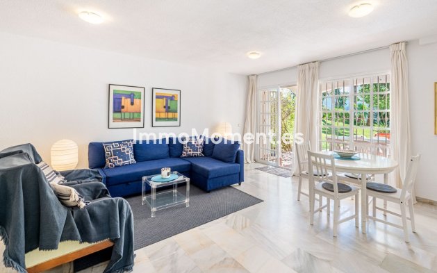 Bestaande woning - Rijtjeshuis - Estepona  - Atalaya