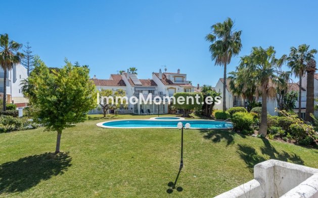 Bestaande woning - Rijtjeshuis - Estepona  - Atalaya