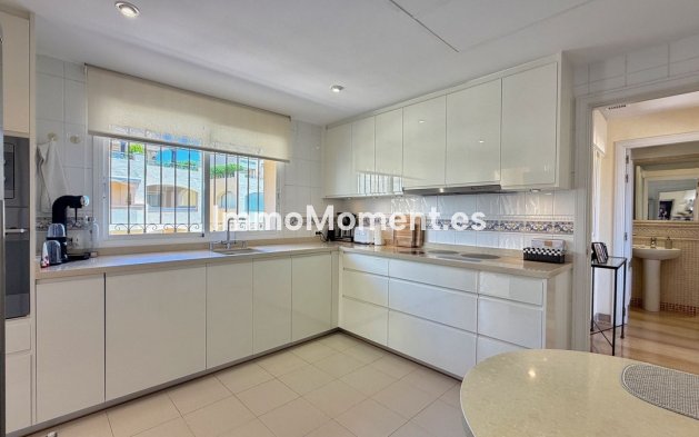 Wiederverkauf - Wohnung - Marbella - Elviria