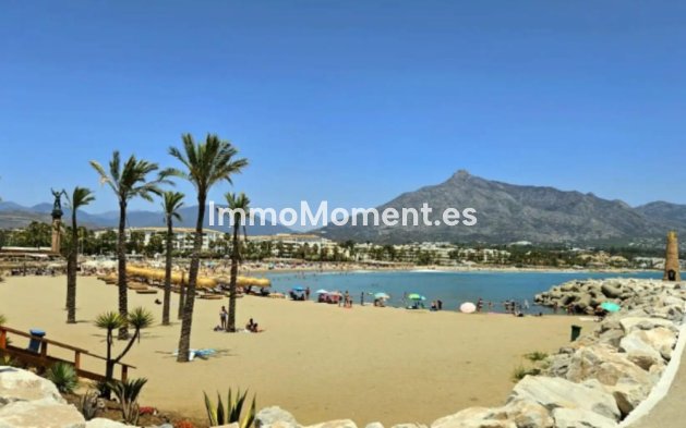 Wiederverkauf - Freistehende Villa - Marbella - Nueva Andalucía