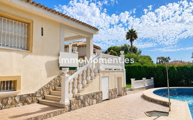 Wiederverkauf - Freistehende Villa - Orihuela - Cabo roig - La Zenia