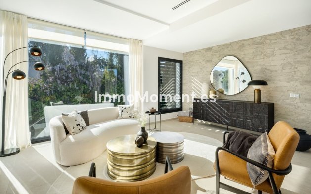 Wiederverkauf - Freistehende Villa - Marbella - Nueva Andalucía