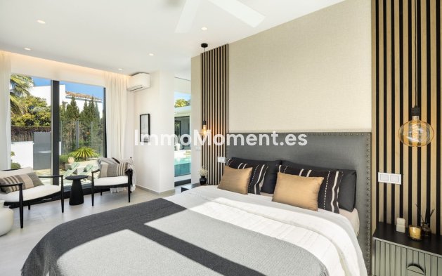 Wiederverkauf - Freistehende Villa - Marbella - Nueva Andalucía