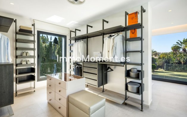 Wiederverkauf - Freistehende Villa - Marbella - Nueva Andalucía
