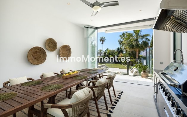 Wiederverkauf - Freistehende Villa - Marbella - Nueva Andalucía