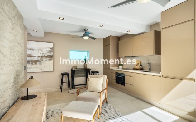 Wiederverkauf - Freistehende Villa - Marbella - Nueva Andalucía
